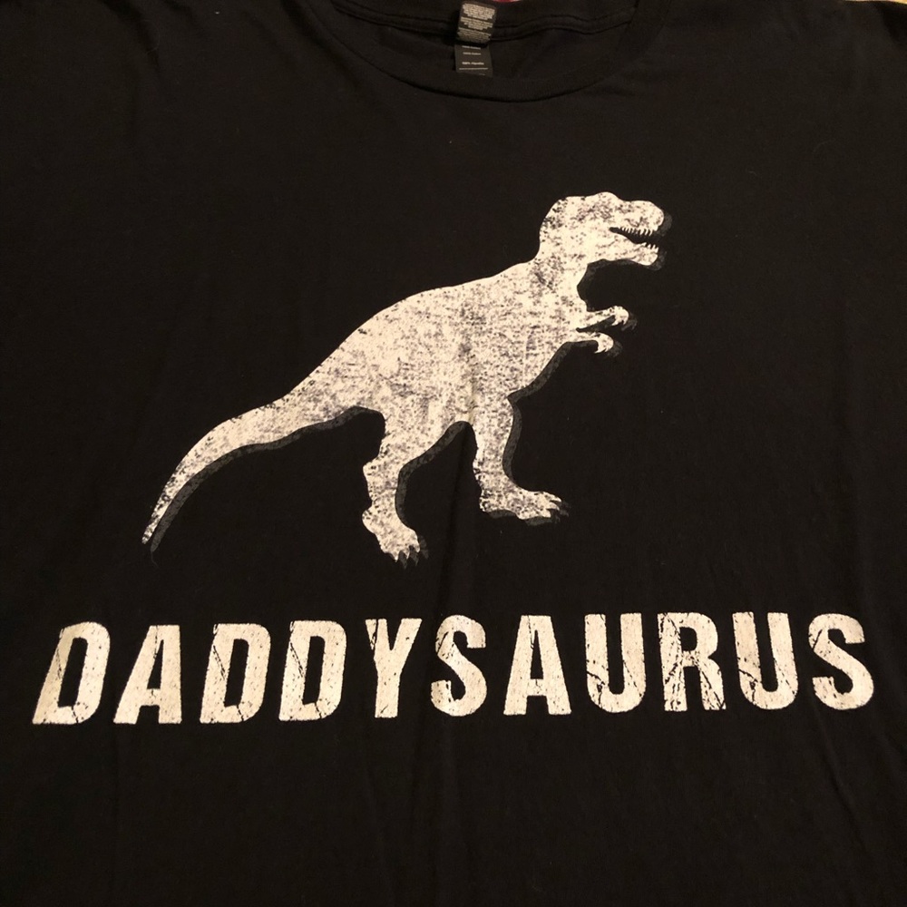 🖤 Father’s Day sale! 🖤 “Daddysauraus” T-shirt
